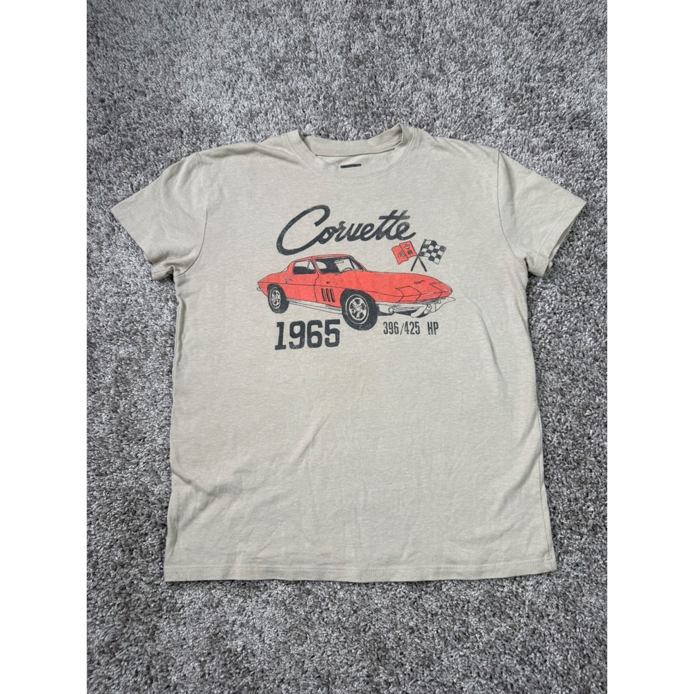 GM Corvette 1965 Stingray Graphic T-Shirt Tan XS Short Sleeve Cotton Car Tee
